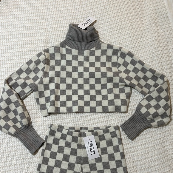 12th Tribe checkered sweater set - Picture 3 of 7